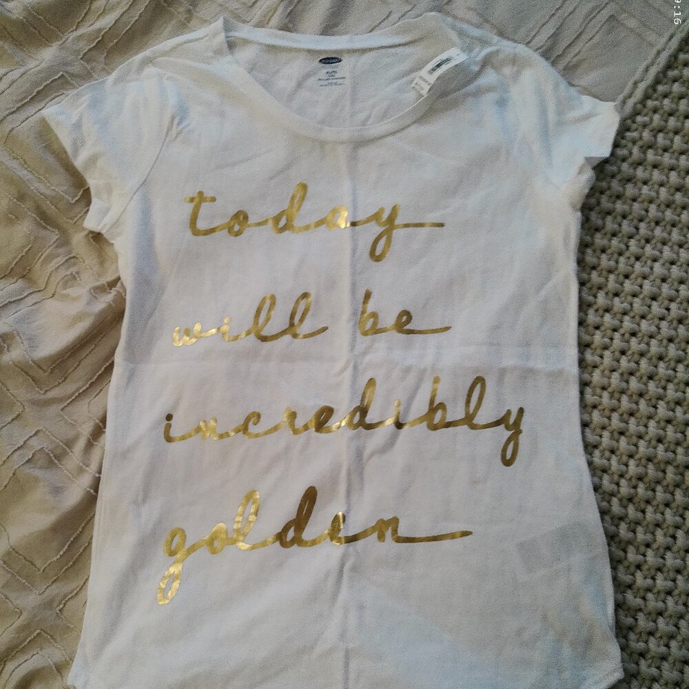 Girl's Old Navy T Shirt